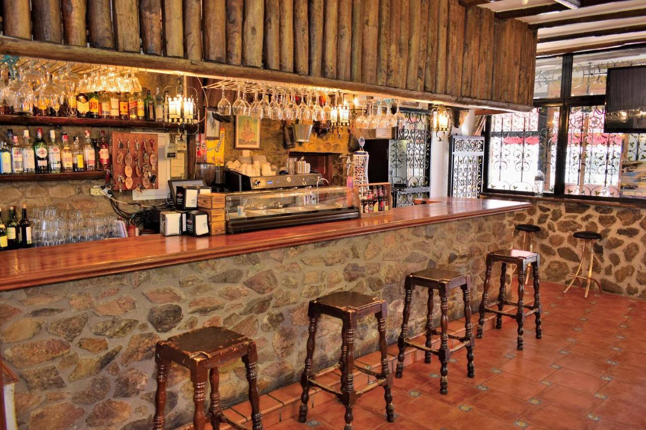 Posada El Arriero Torrejón el Rubio Buitenkant foto
